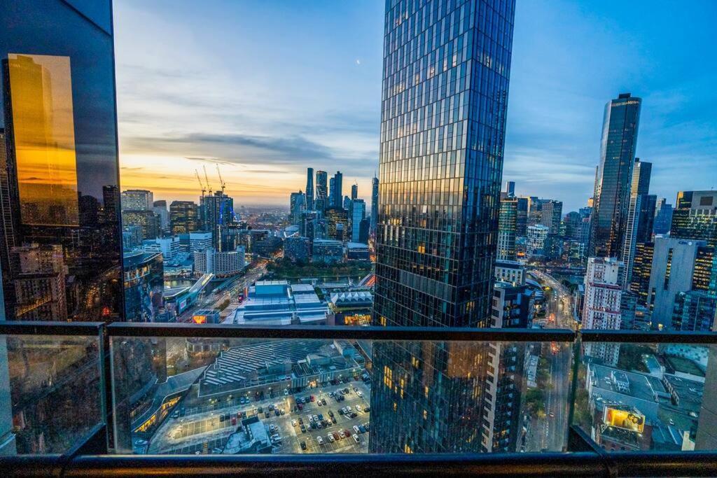 Luxe Haven - 42Nd Floor Panoramic City Views Melbourne Bagian luar foto